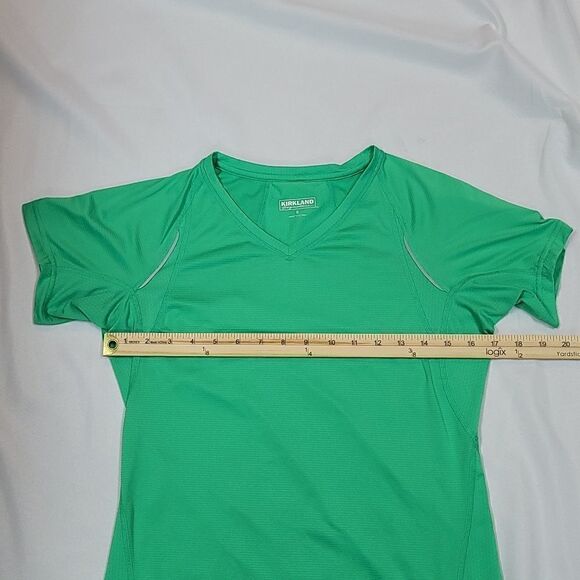 Woman's Green Kirkland Exercise Shirt - Picture 3 of 8